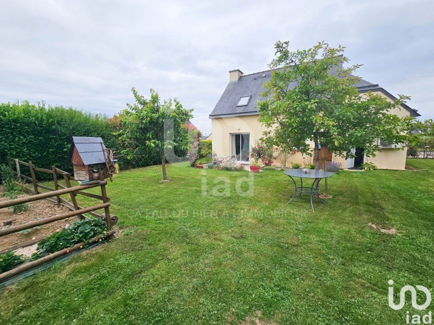 House 5 rooms of 75 m² in Gaël (35290)