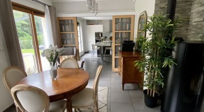 House 8 rooms of 167 m² in Ennery (95300)