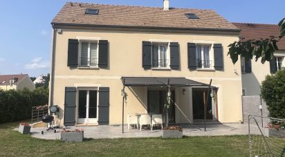 House 8 rooms of 167 m² in Ennery (95300)