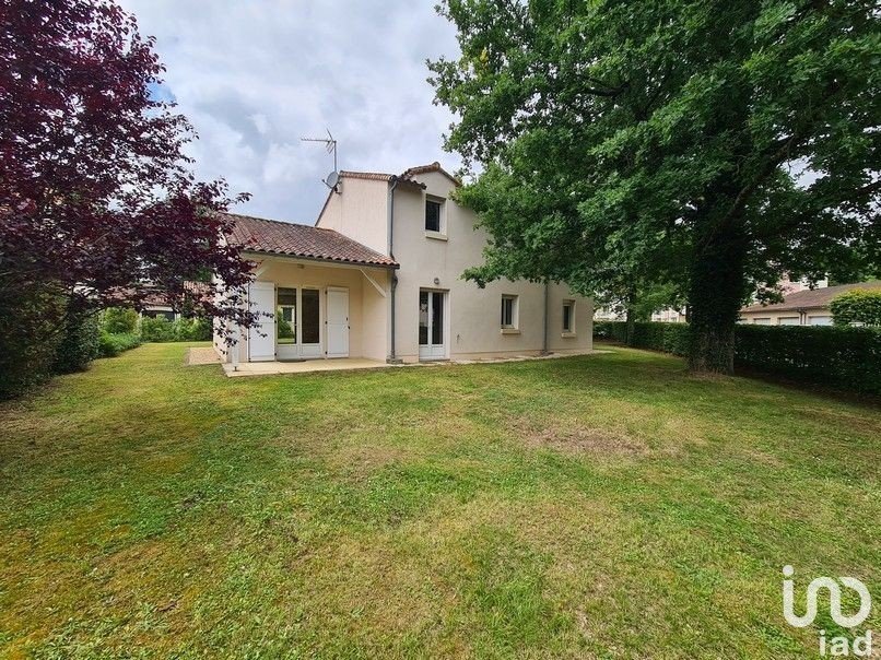 House 7 rooms of 145 m² in Mignaloux-Beauvoir (86550)