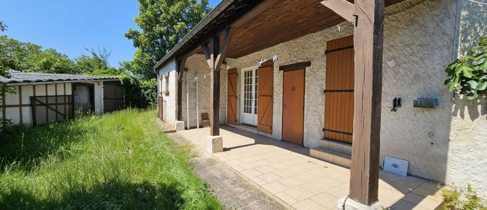 House 5 rooms of 110 m² in Moret Loing et Orvanne (77250)