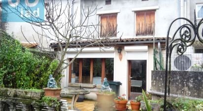 House 5 rooms of 107 m² in La Rochebeaucourt-et-Argentine (24340)