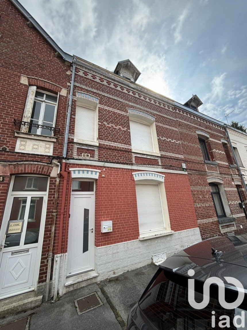 Traditional house 6 rooms of 147 m² in Saint-Quentin (02100)