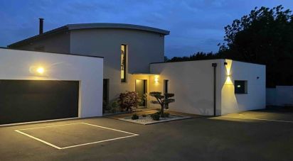 Maison 4 pièces de 158 m² à Aubigny-Les Clouzeaux (85430)