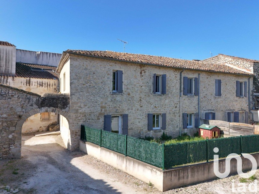 Building in Aramon (30390) of 297 m²