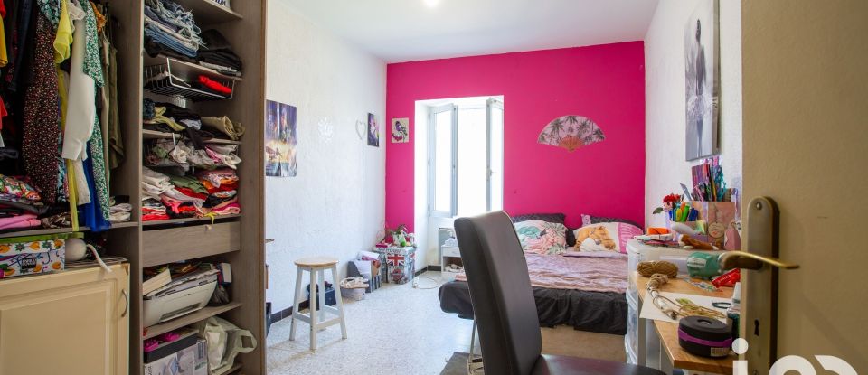 Immeuble de 297 m² à Aramon (30390)