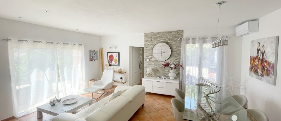 Traditional house 5 rooms of 130 m² in Carnoules (83660)