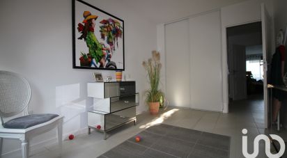 Apartment 3 rooms of 74 m² in Bruges (33520)