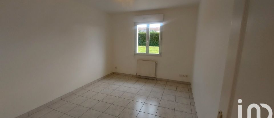 House 5 rooms of 111 m² in Nouaillé-Maupertuis (86340)