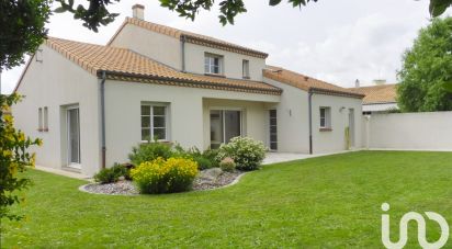 Traditional house 5 rooms of 130 m² in Saint-Léger-sous-Cholet (49280)