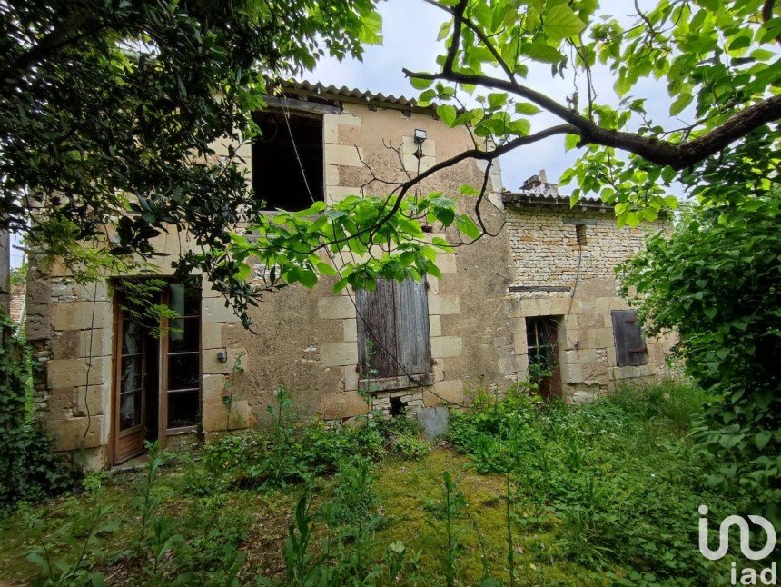 Vente Maison 30m² 3 Pièces à Angliers (86330) - Iad France