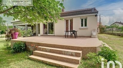 House 8 rooms of 135 m² in La Guerche-sur-l'Aubois (18150)