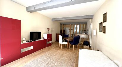 Apartment 3 rooms of 67 m² in La Rochelle (17000)