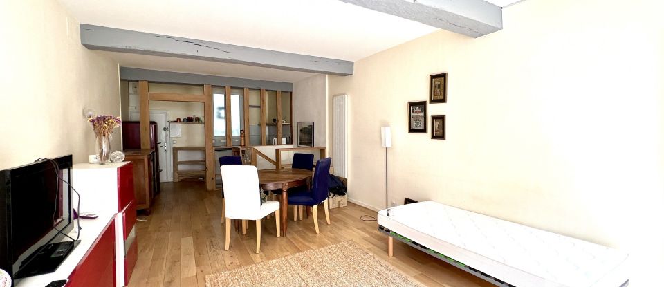 Apartment 3 rooms of 67 m² in La Rochelle (17000)