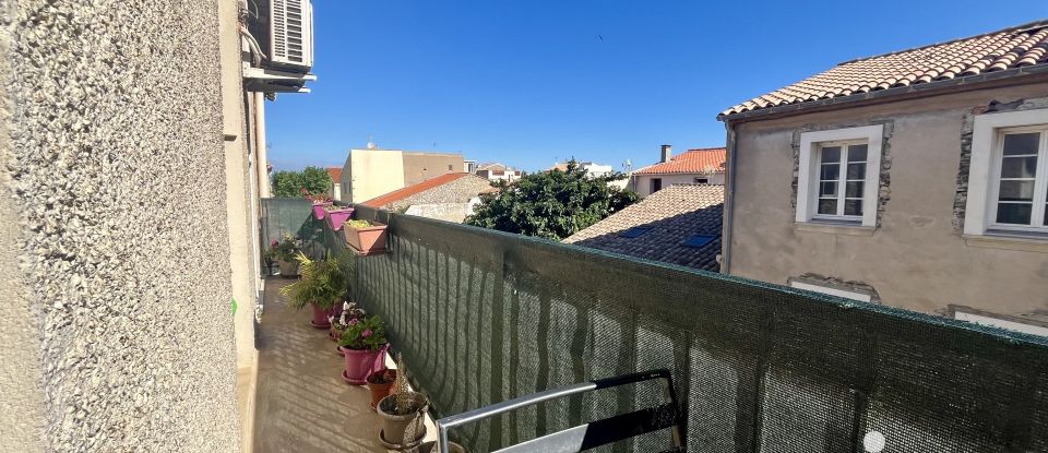 Apartment 4 rooms of 92 m² in Port-la-Nouvelle (11210)