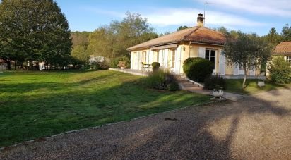 Traditional house 5 rooms of 110 m² in Saint-Julien-du-Serre (07200)