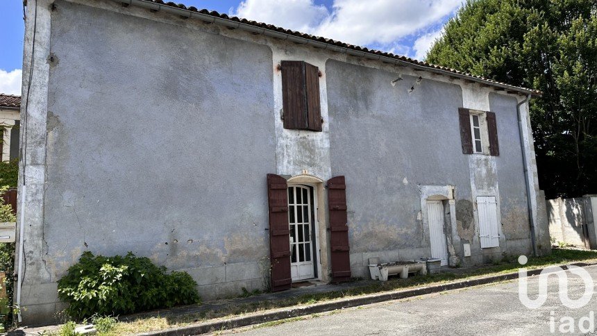 Vente Maison 132m² 4 Pièces à Ozillac (17500) - Iad France