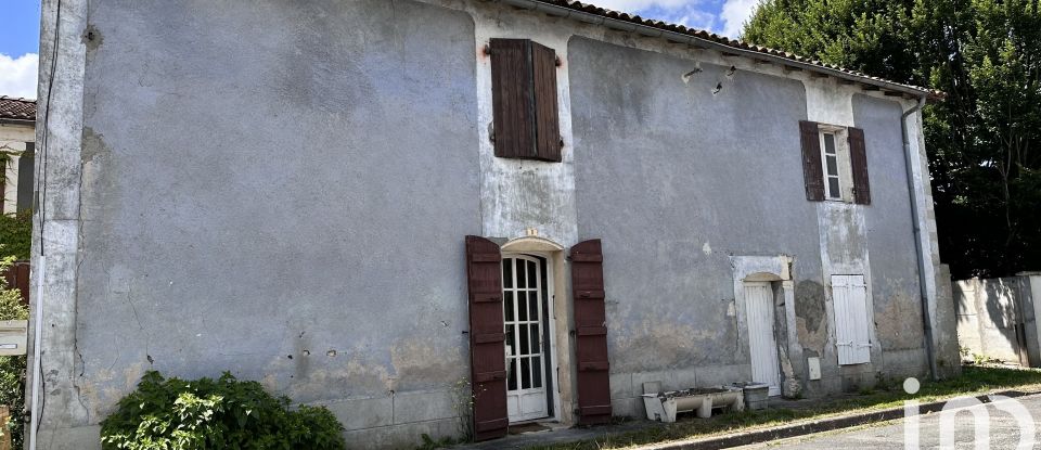 Maison de village 4 pièces de 132 m² à Ozillac (17500)