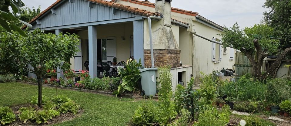 Maison de village 4 pièces de 87 m² à Meschers-sur-Gironde (17132)