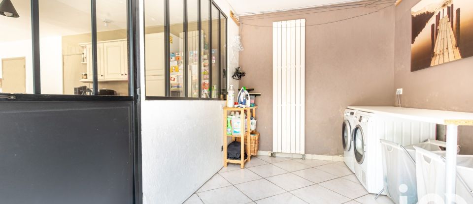 Maison 8 pièces de 203 m² à Vienne (38200)