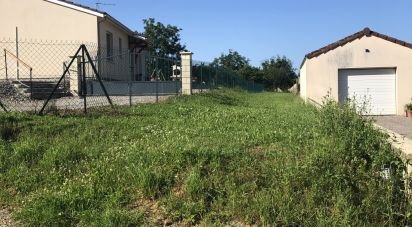 Land of 1,380 m² in Saint-Jean-Lespinasse (46400)