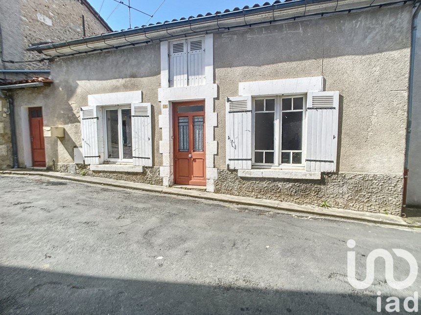 Vente Maison 65m² 3 Pièces à Tocane-Saint-Apre (24350) - Iad France