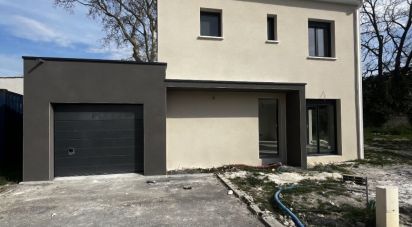 Maison 4 pièces de 94 m² à Montélimar (26200)