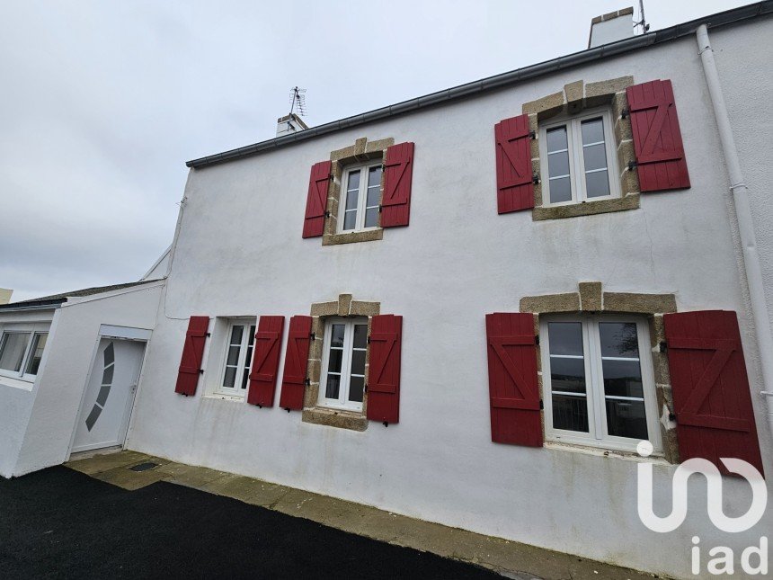 House 5 rooms of 72 m² in Plouhinec (29780)