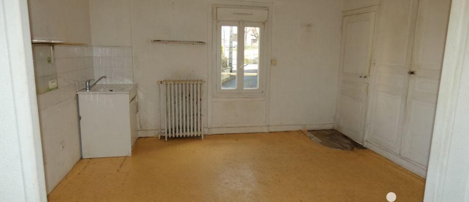 Village house 4 rooms of 72 m² in Bertignat (63480)