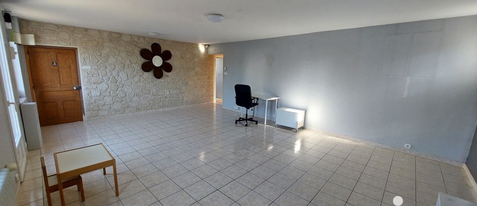 Maison 4 pièces de 90 m² à Blanzy (71450)