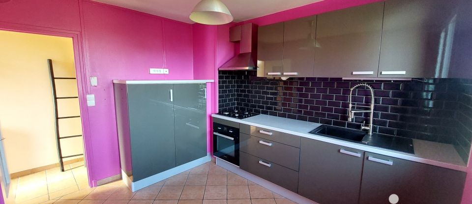 Maison 4 pièces de 90 m² à Blanzy (71450)