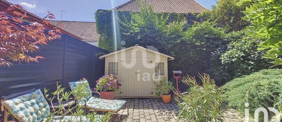 Village house 5 rooms of 162 m² in Villers-Pol (59530)