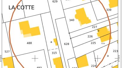 Land of 538 m² in Mezel (63115)