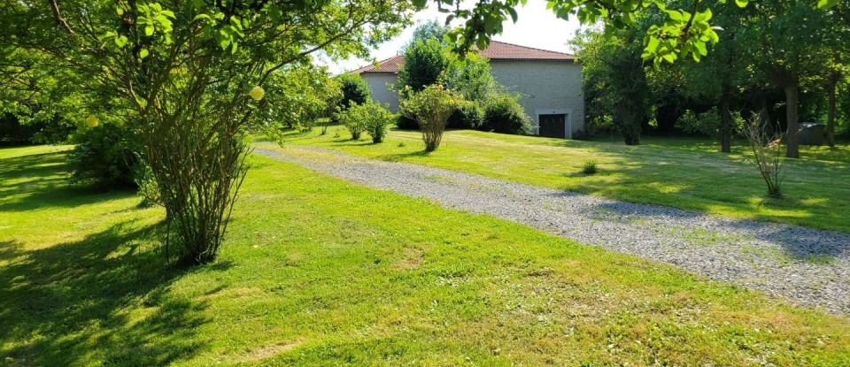 Maison 5 pièces de 160 m² à La Caillère-Saint-Hilaire (85410)