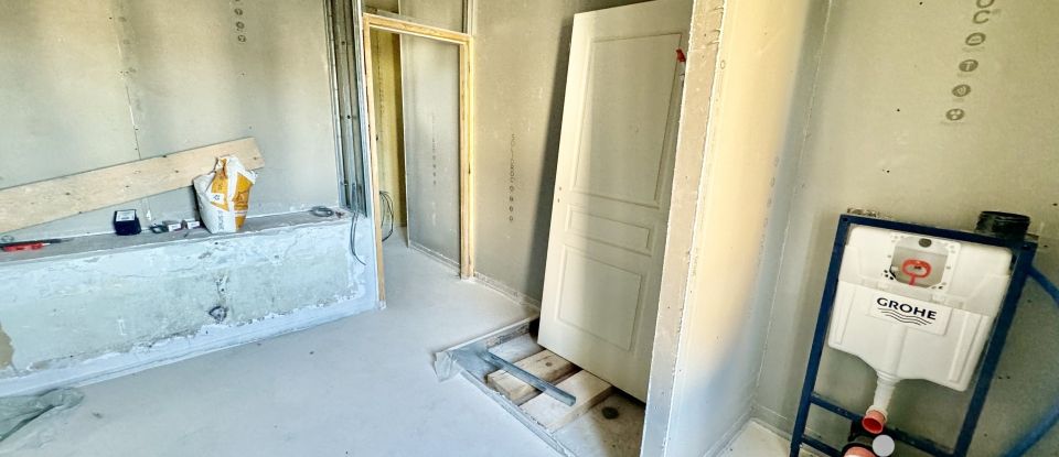 Mas 4 pièces de 140 m² à Beaucaire (30300)