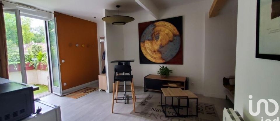 Appartement 2 pièces de 43 m² à Bois-le-Roi (77590)