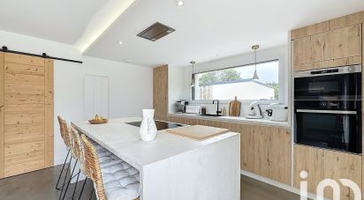 Maison 4 pièces de 115 m² à Saint-Péran (35380)