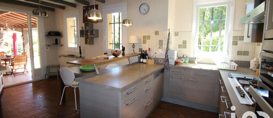 Traditional house 7 rooms of 185 m² in Castres (81100)