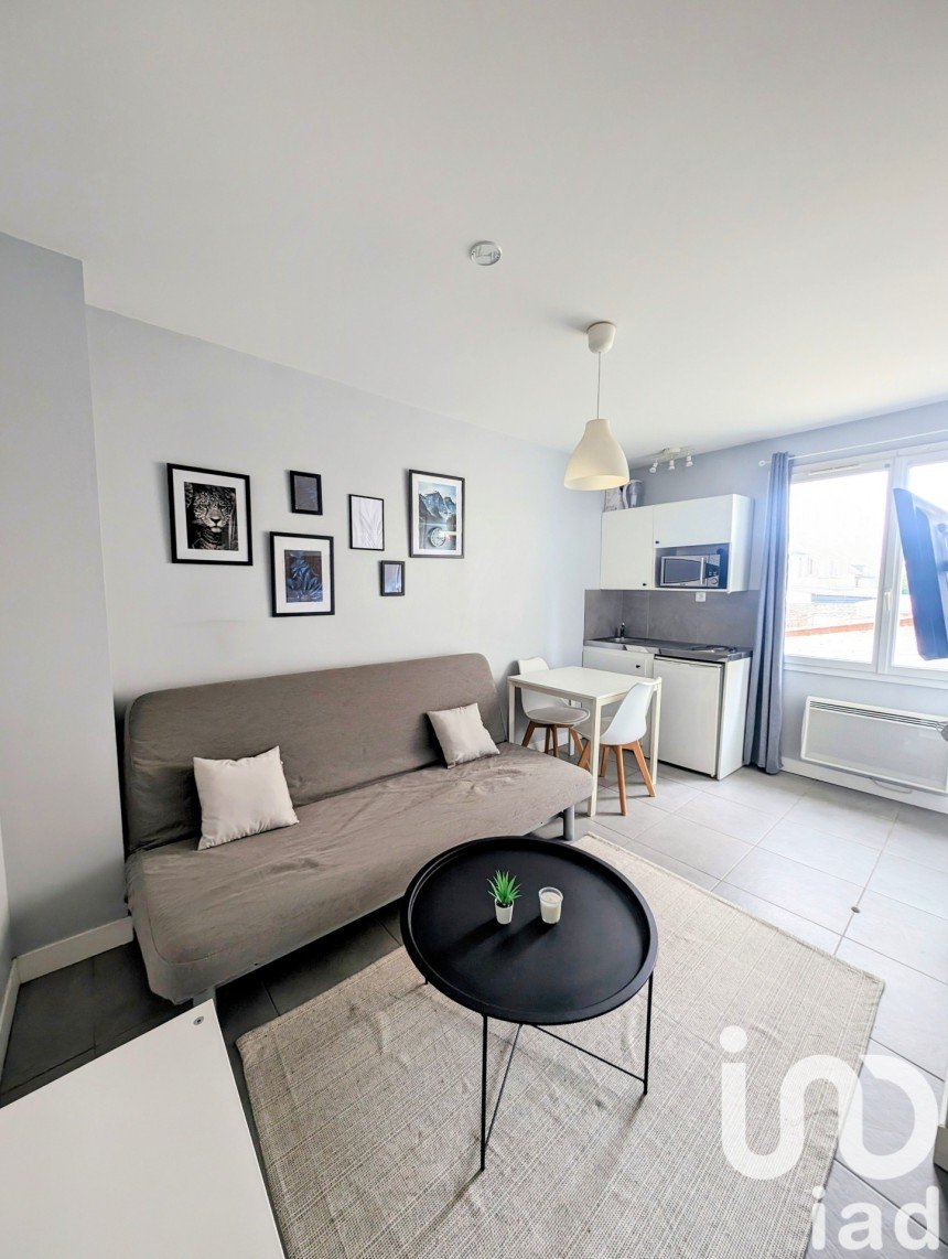 Studio 1 pièce de 14 m² à Saint-Quentin (02100)