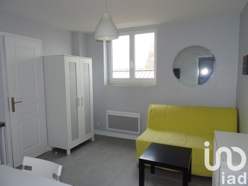 Studio 1 pièce de 14 m² à Saint-Quentin (02100)