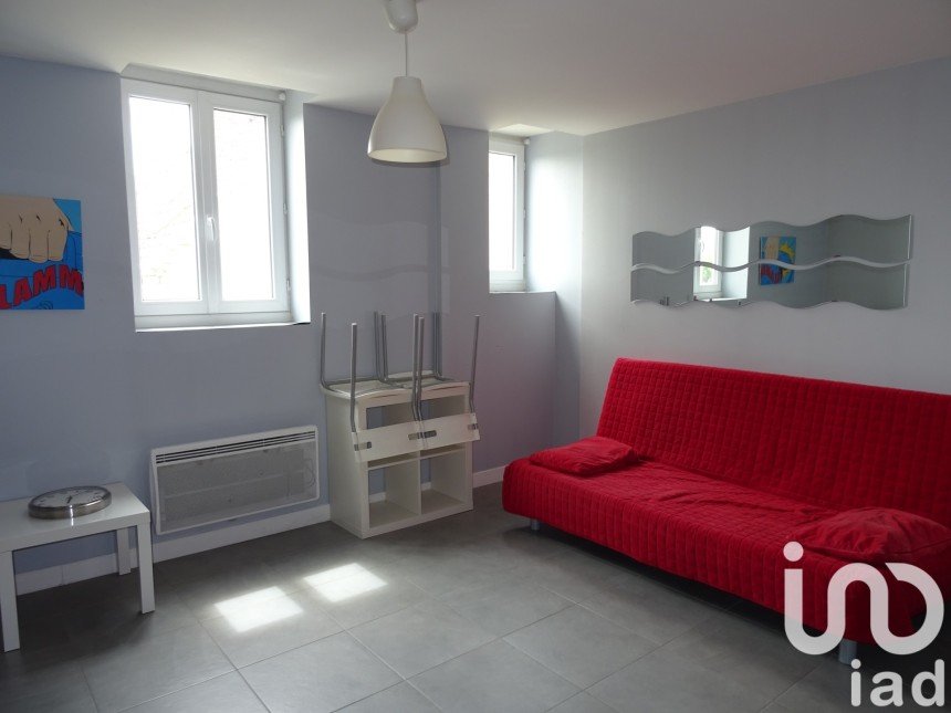 Studio 1 pièce de 23 m² à Saint-Quentin (02100)