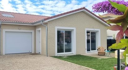 Maison 4 pièces de 90 m² à Saint-Denis-lès-Bourg (01000)