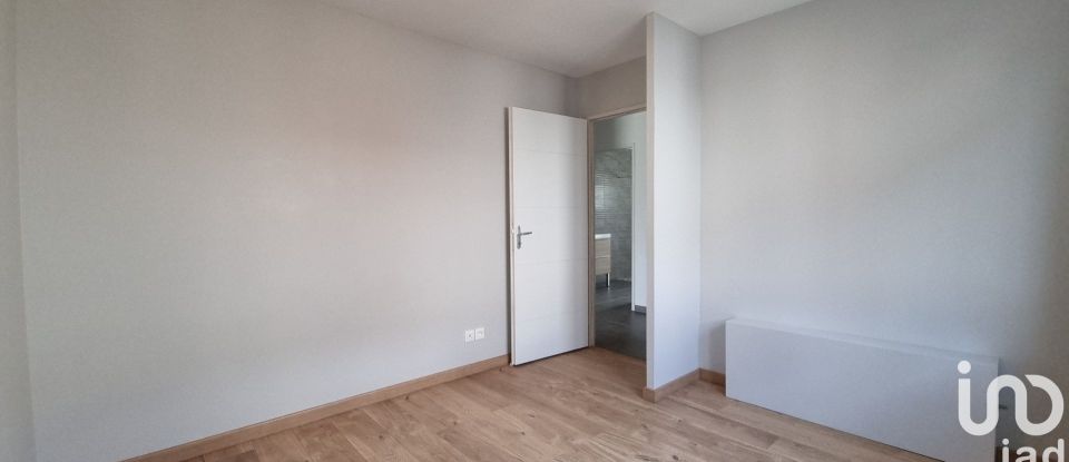 Maison 4 pièces de 90 m² à Saint-Denis-lès-Bourg (01000)