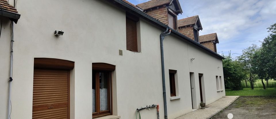 Longere 7 rooms of 140 m² in Semallé (61250)