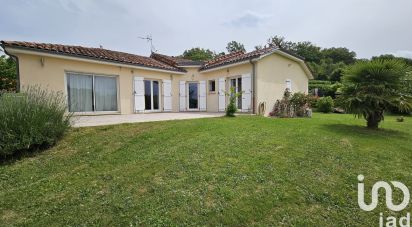 Maison 5 pièces de 140 m² à Cayrols (15290)