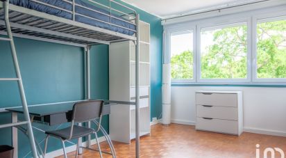 Appartement 1 pièce de 12 m² à Ris-Orangis (91130)