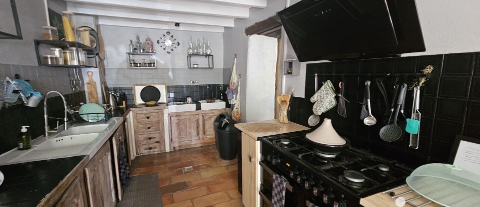 Maison de village 8 pièces de 350 m² à Maine-de-Boixe (16230)