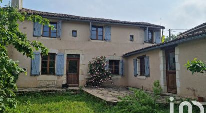 Country house 3 rooms of 125 m² in Brux (86510)