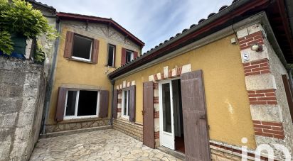 Village house 7 rooms of 156 m² in Vélines (24230)