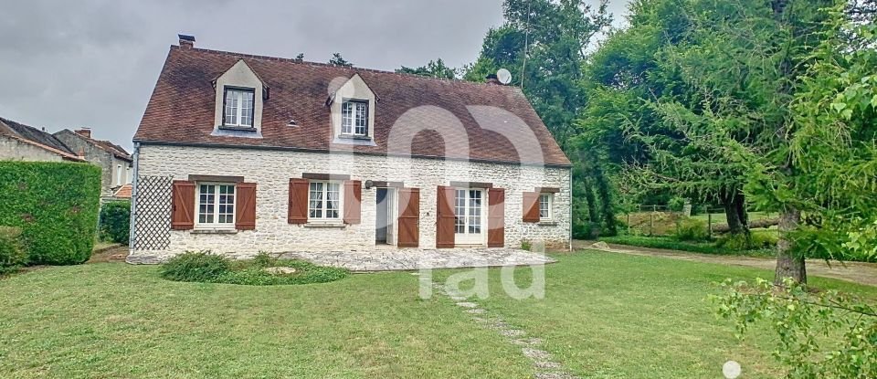 Traditional house 7 rooms of 134 m² in Nanteau-sur-Essonne (77760)